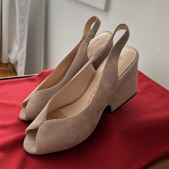 Sacha London suede sling back heels. Never worn, 3” heel, bought 1 year ago. - Picture 4 of 5